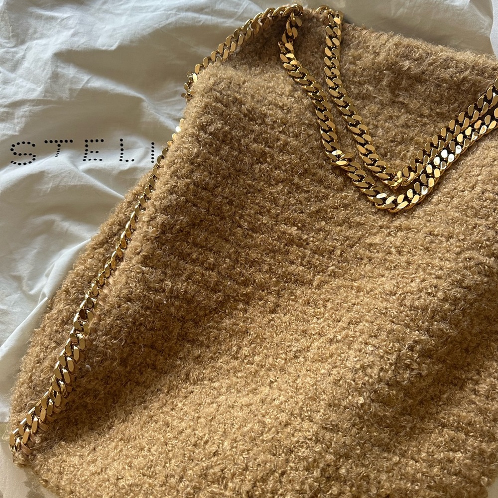 Stella McCartney Gold Chain Tan Shoulder Bag - Picture 4 of 16